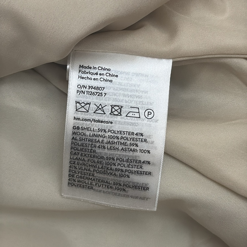 H & M Shacket - image 7